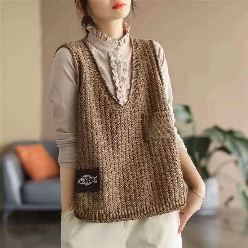 Winter Clothing Trends - В наличии: Модный женский укороченный вязаный
