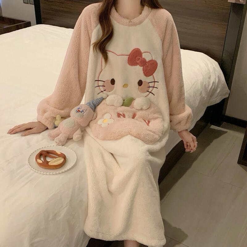 Winter Clothes - Зимняя ночная рубашка Hello Kitty для
