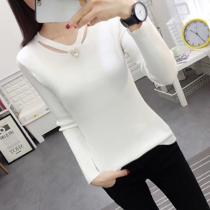 Winter Clothing Trends - Вязаные тонкие простые элегантные свитера с