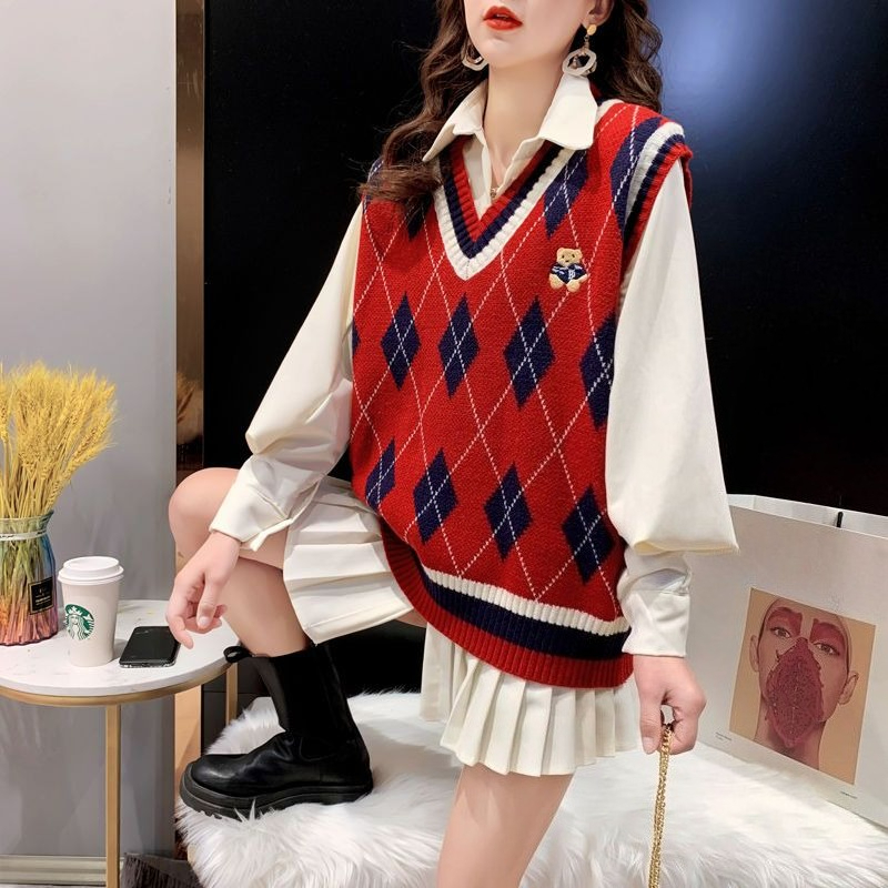 Красные вязаные жилеты для жен – обзор и цена Winter Clothing Trends