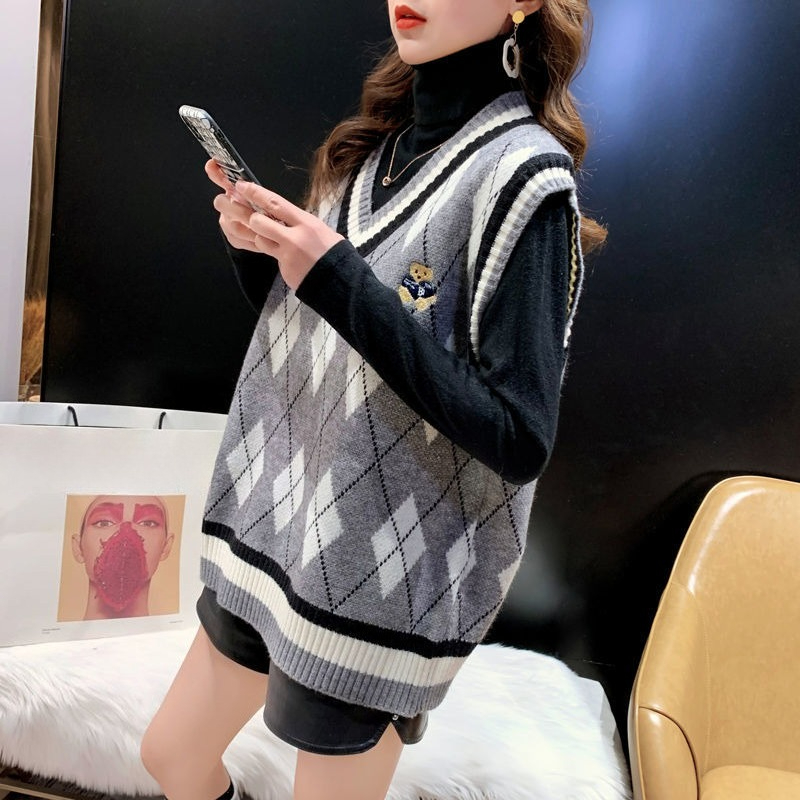 Красные вязаные жилеты для жен – обзор и цена Winter Clothing Trends